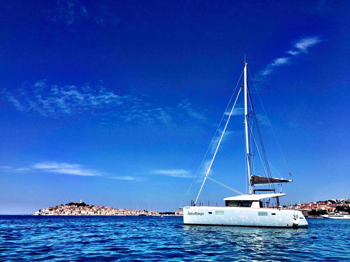 Luxury Catamaran的爱奥尼亚群岛