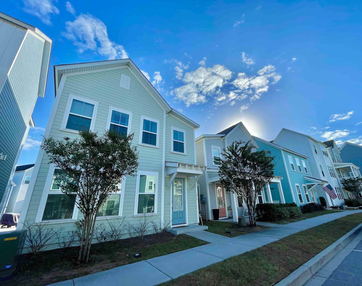 Dog Friendly New Home in Charleston’s Park Circle