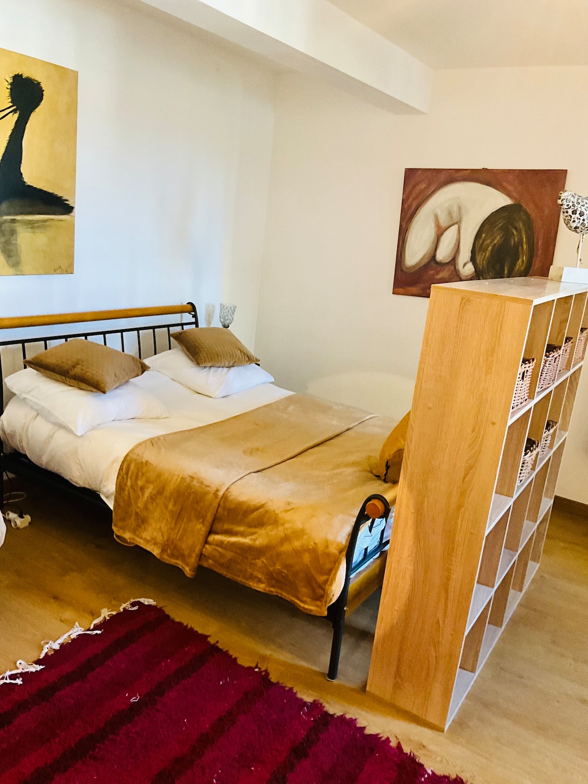 Mirepoix centre sleeps 4 Netflix