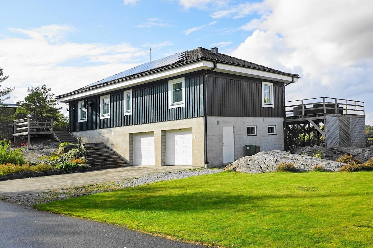 8 person holiday home in henån