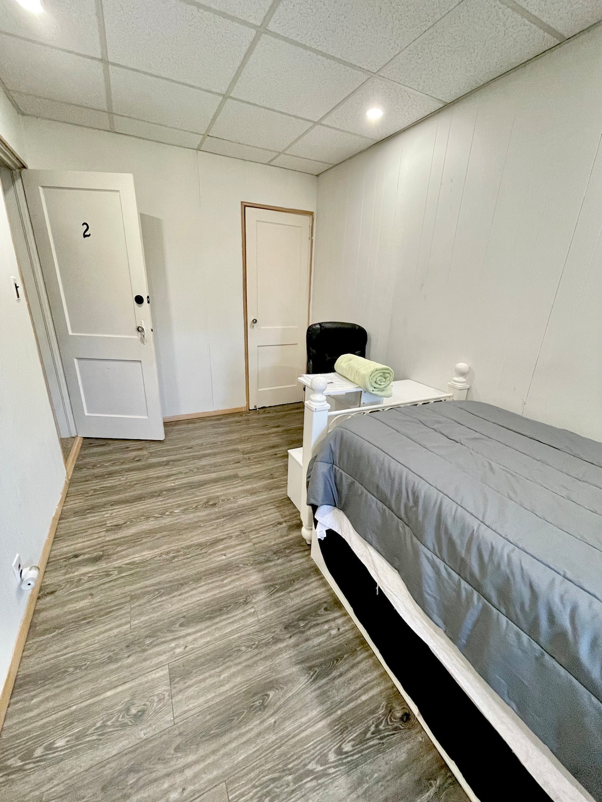 Westbury的小型私人卧室（ # 2 ）