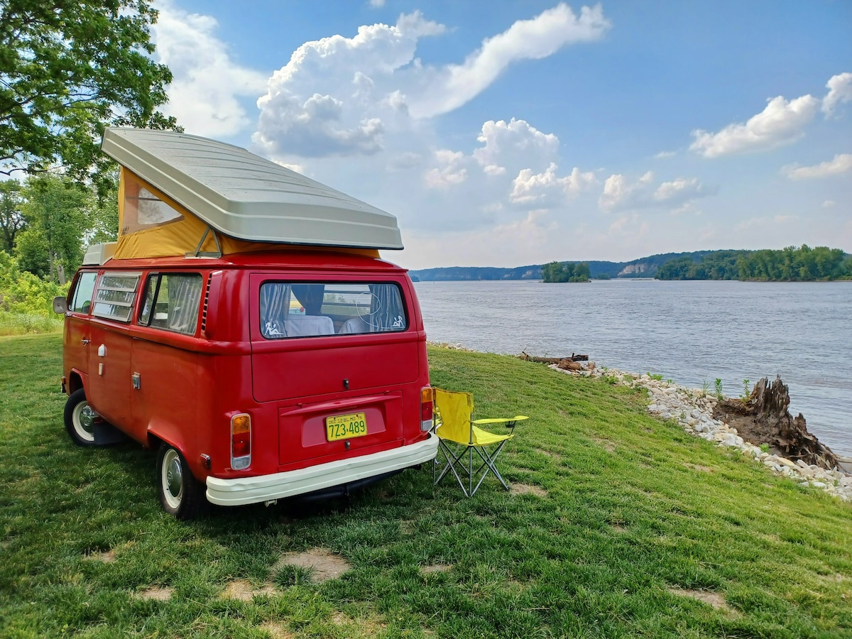 #Vanlife Iconic VW Van Camping and Kayaking!