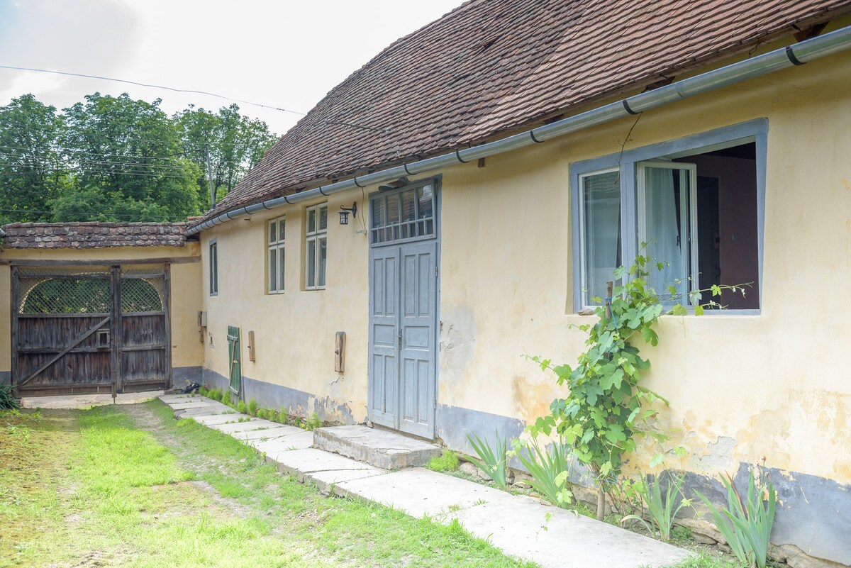 Malancrav 280 Saxon Guesthouse
