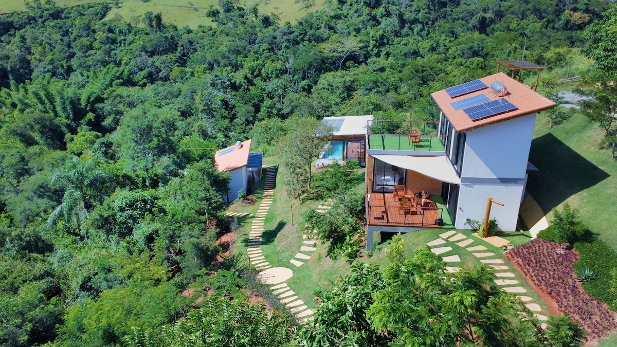 Casa de Campo com rio e piscina em Secretário