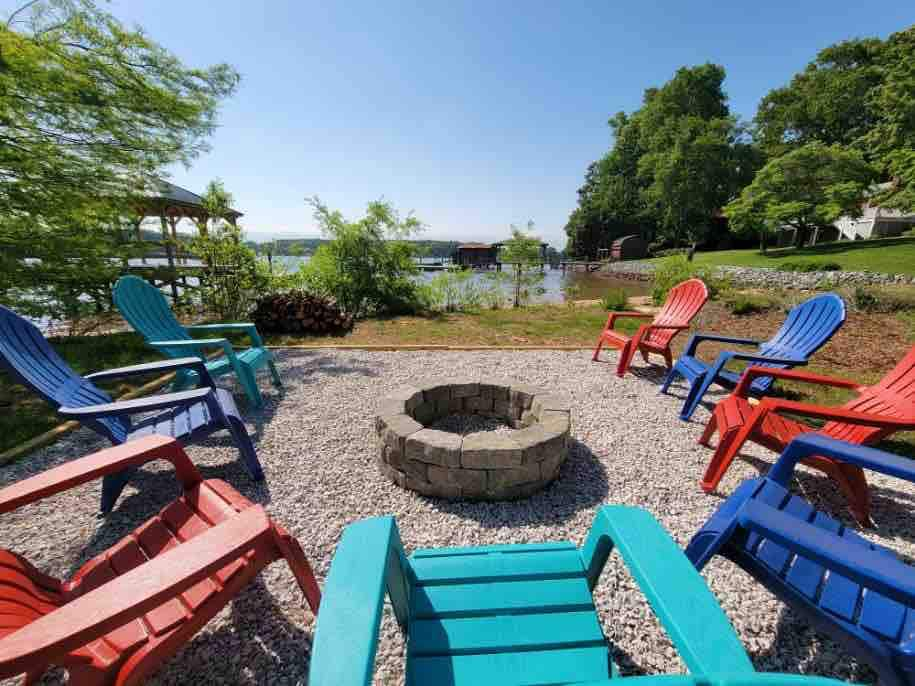 Shore to Please! Hot Tub+Kayaks+Fire Pit+Gameroom