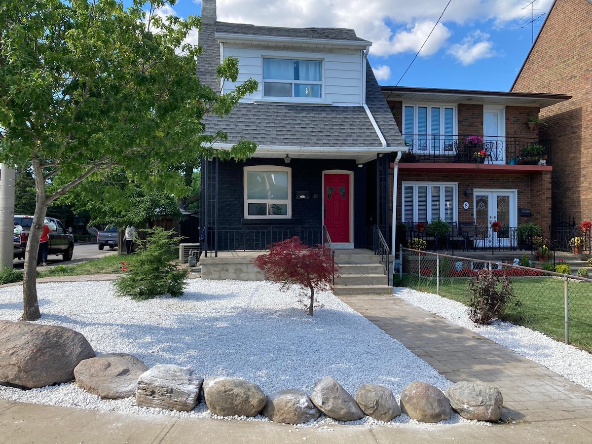 Toronto House with Free Parking