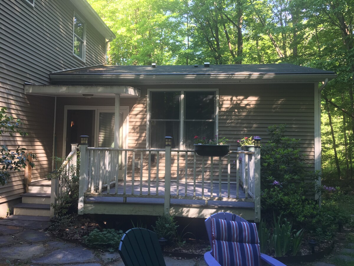 In-Law apartment in the Woods