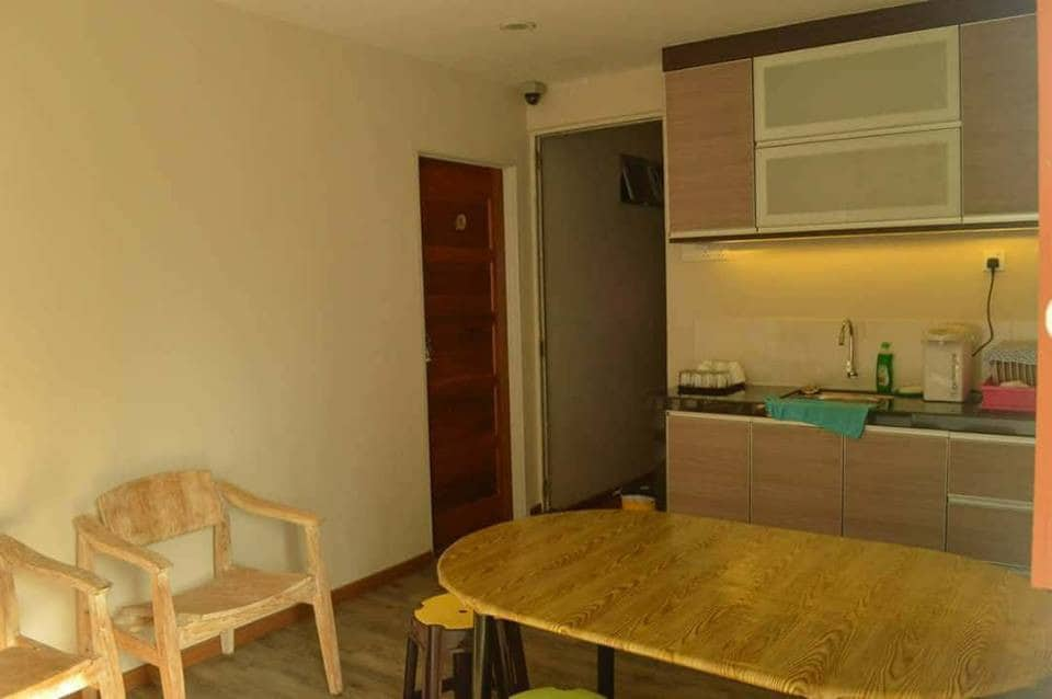 double room with balcony near BM train station