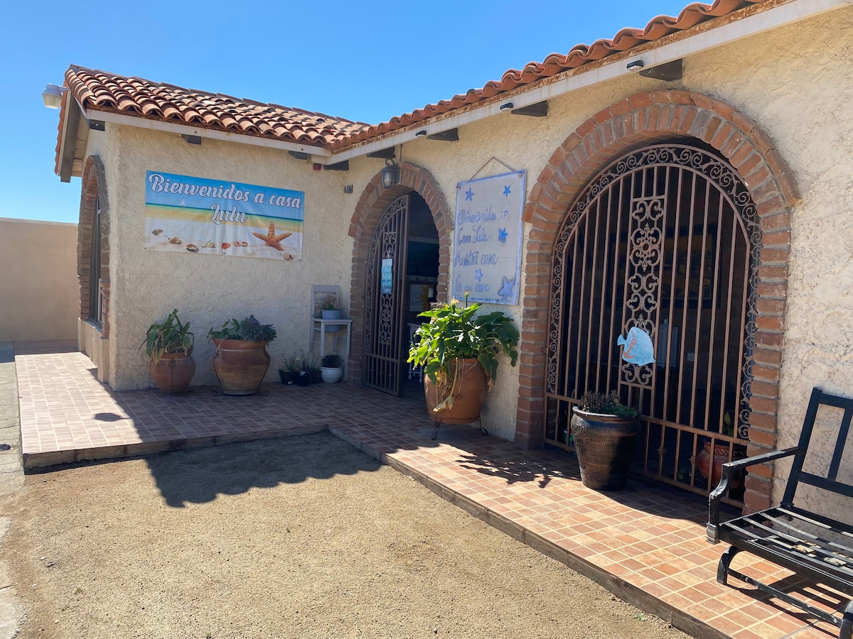 Casa Lulú, Beach front right on the sand, Rosarito