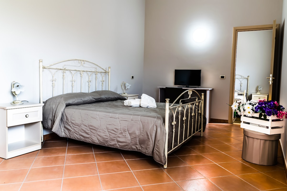 villaggio mosè · 别墅里的独立房间 · 别墅大房间-豪华家庭相机