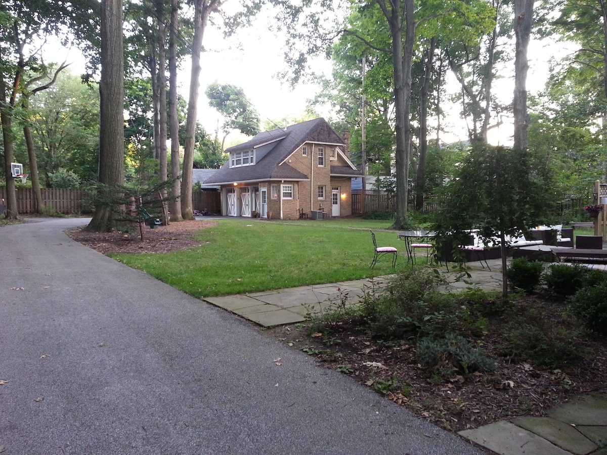 Cleveland Heights Carriage House