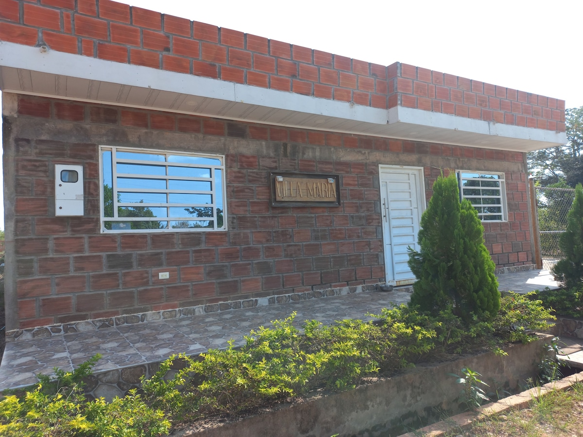 Casa Villa María con piscina, para 7 personas.