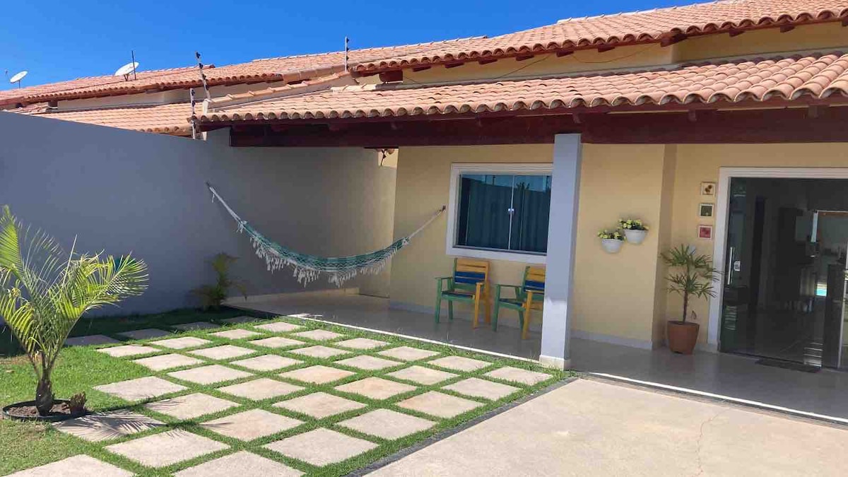 3 Quartos c suíte/ar/piscina/wifi CASA AMARELA I