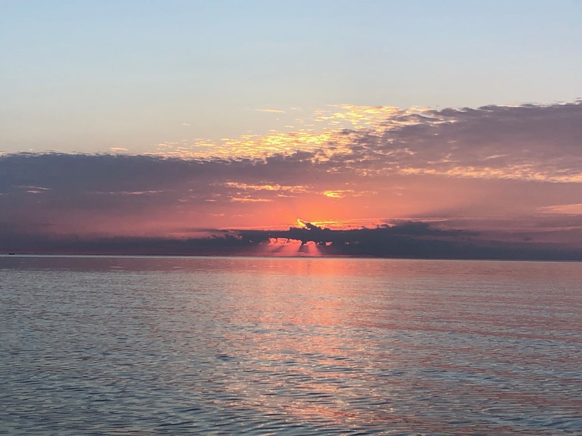 休伦湖（ Lake Huron ）乡村小屋