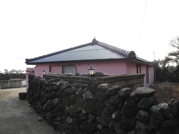 Mongdol House