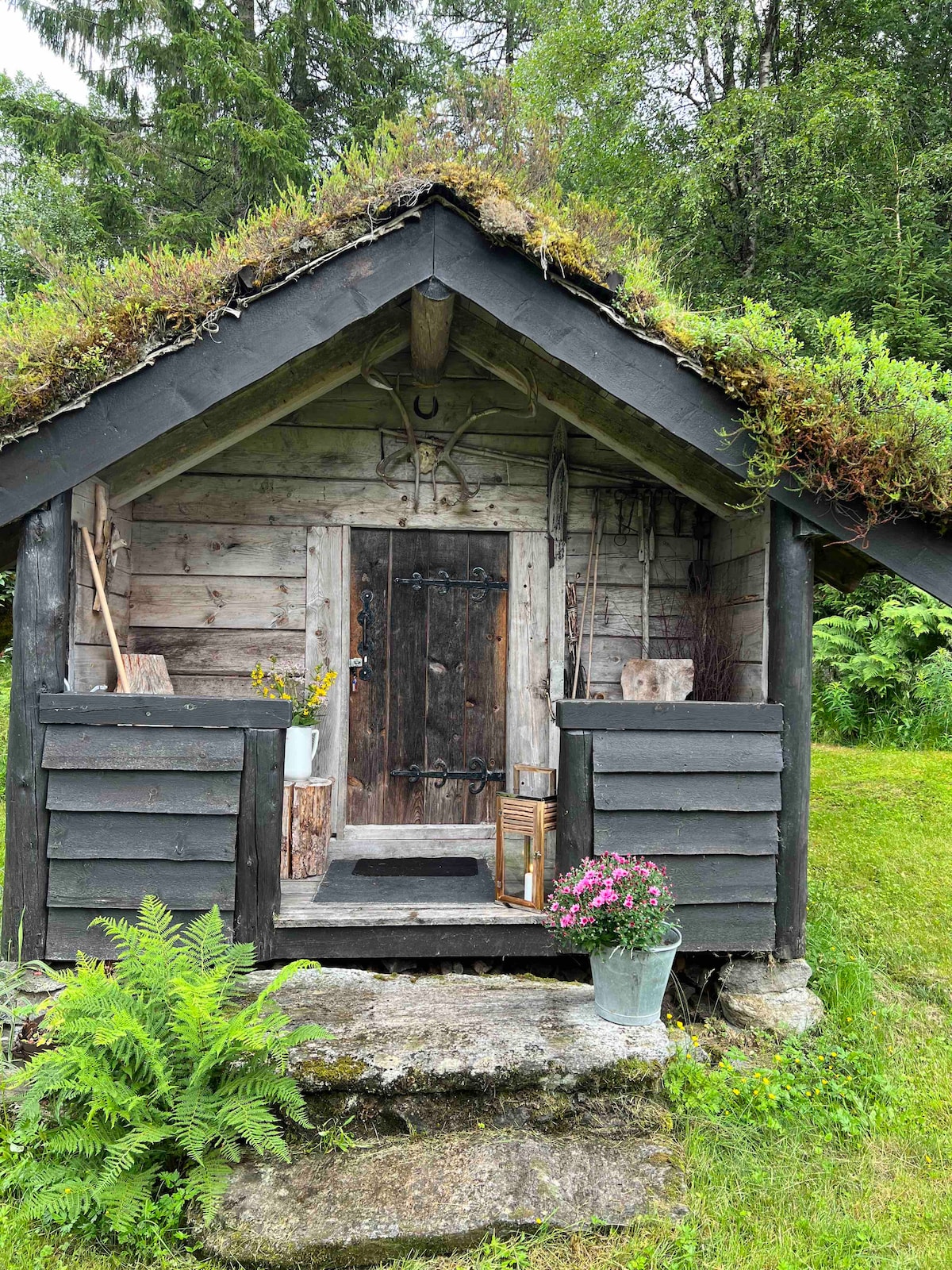 Bjørkelid Grenda Stabburet