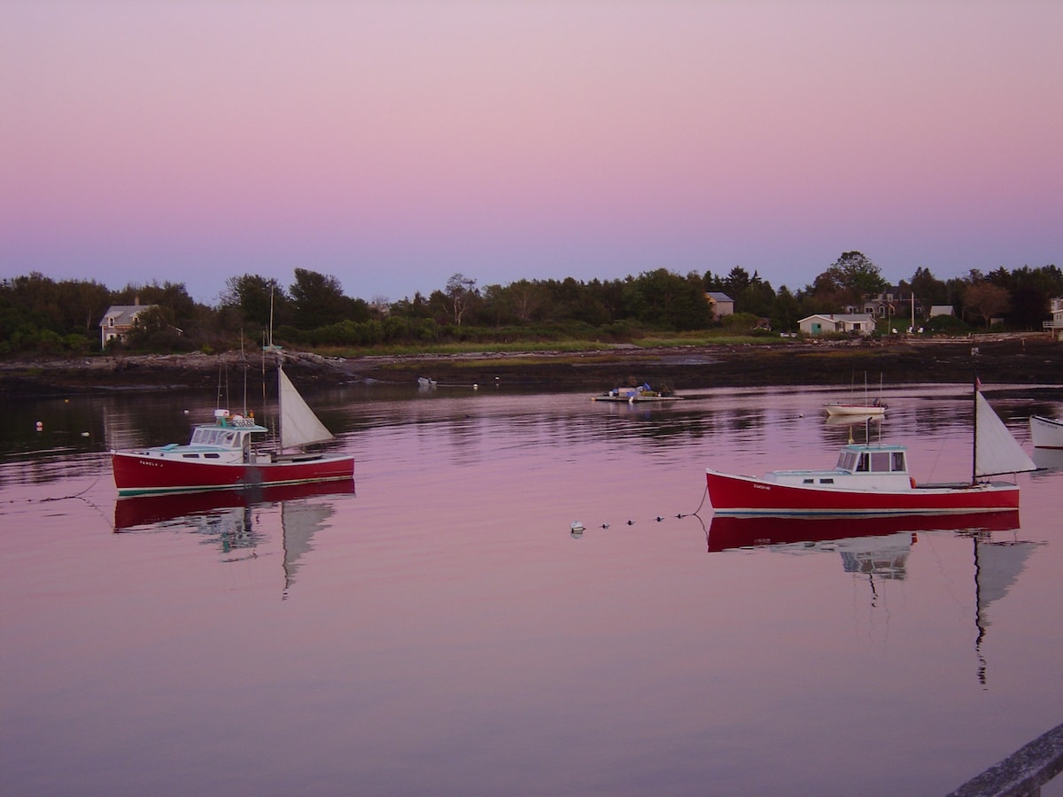 Sandpiper Cottage, Oceanfront, Cliff Island, Maine