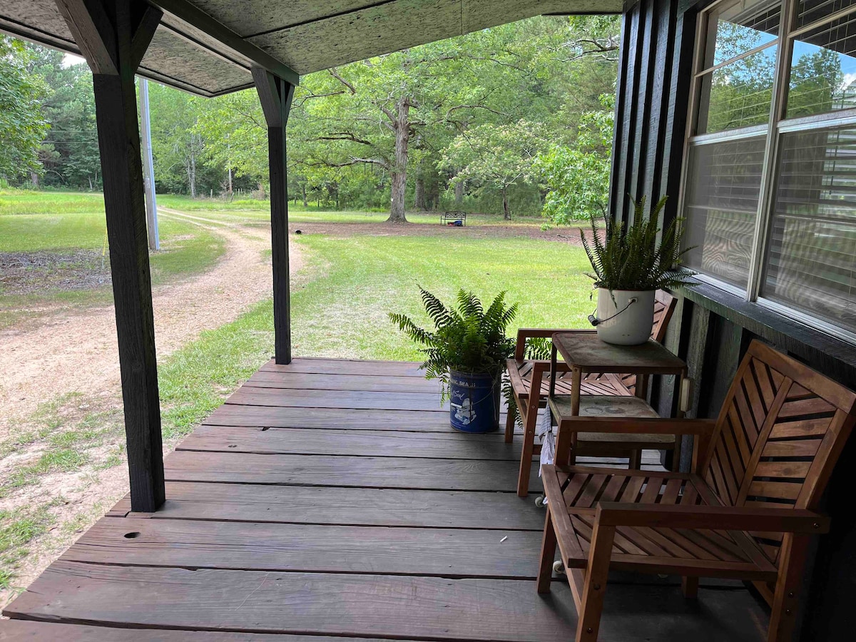 Firefly Cottage: 2 bdrm peaceful guest house stay