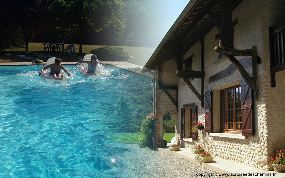 Hammam Izeaux温泉泳池，可容纳8人。