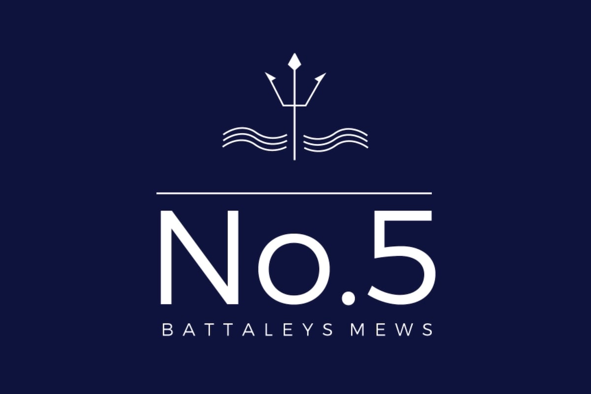 5 Battaleys Mews 3 Bedroom Pools Garden Beach 500m