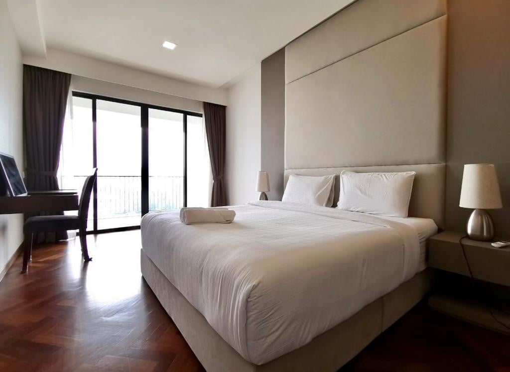 日出槟城海景双卧室家庭套房槟城高级海景公寓