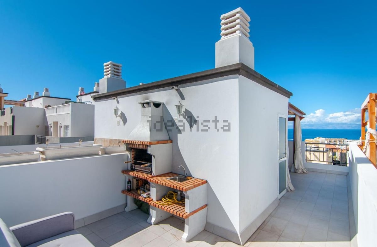 Two bedrooms duplex with spectacular roof terrace