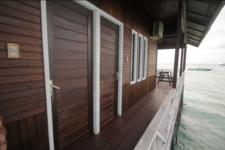 德拉旺岛（ Derawan Island ）水上乡村小屋