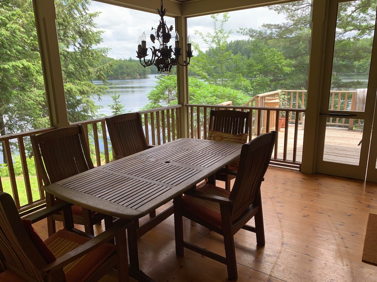 30 Island Lakehouse