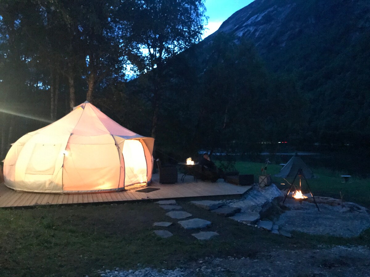 Luna Bell舒适帐篷，景观迷人