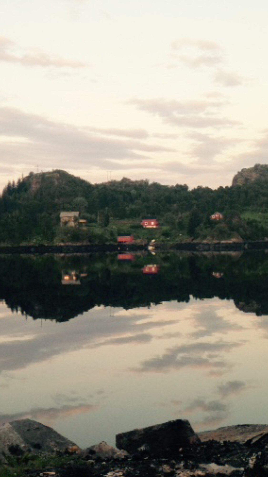 美丽的Vesterålen ，可轻松抵达Lofoten