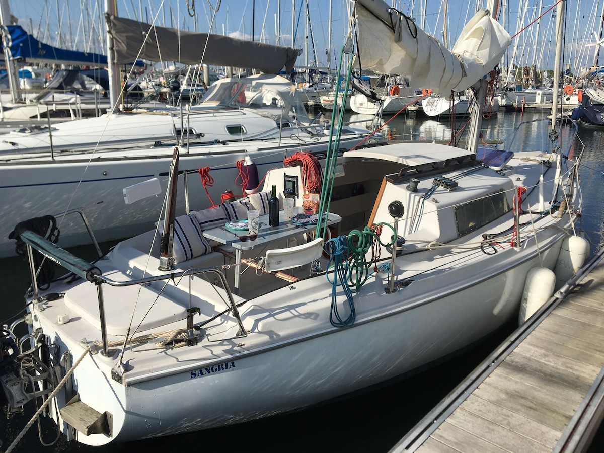 logement à bord d'un bateau - centre ville