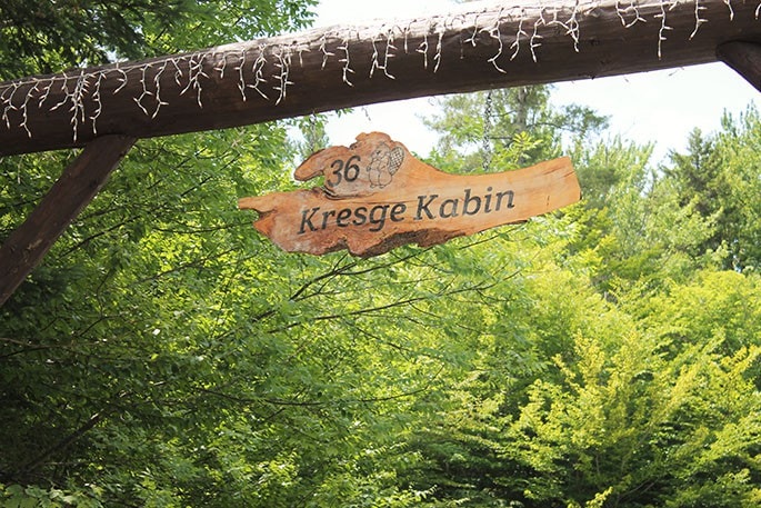 The Kresge Kabin -正宗的大木屋。