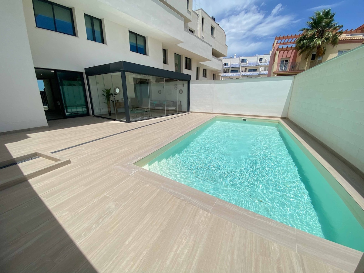 ★ Tarifa Cozy House ★ Private Pool | Wifi | Modern