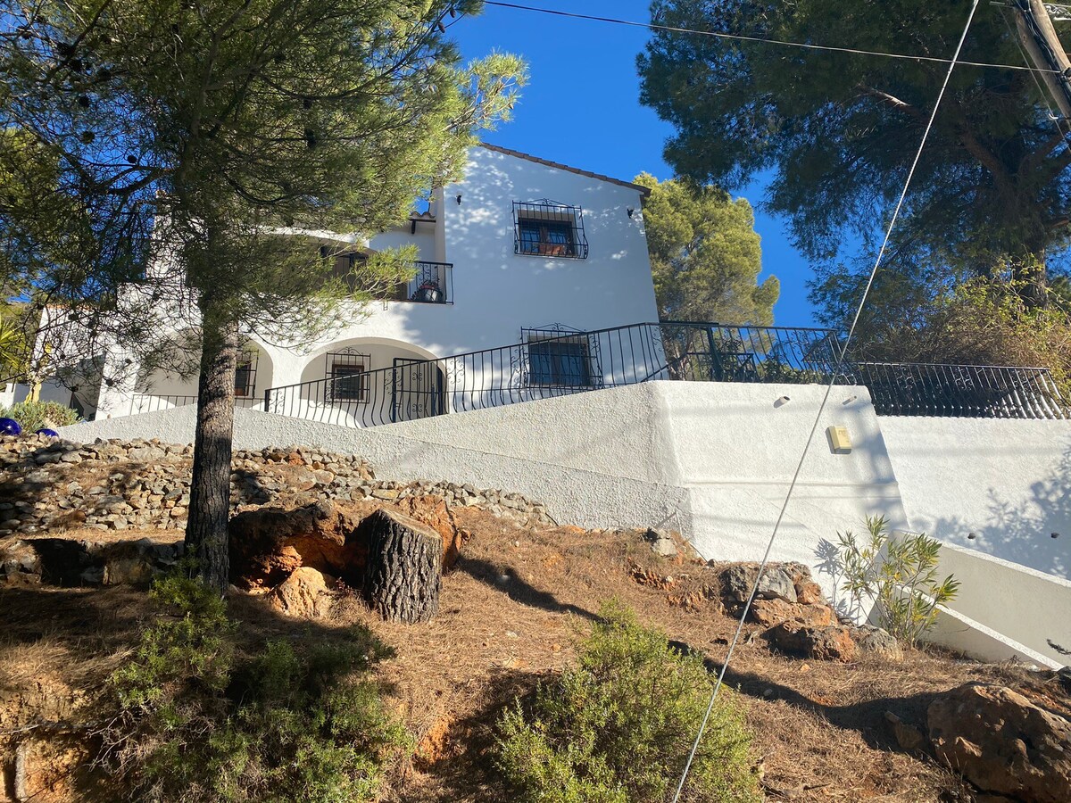 Vrijstaande huis in Alcalali
