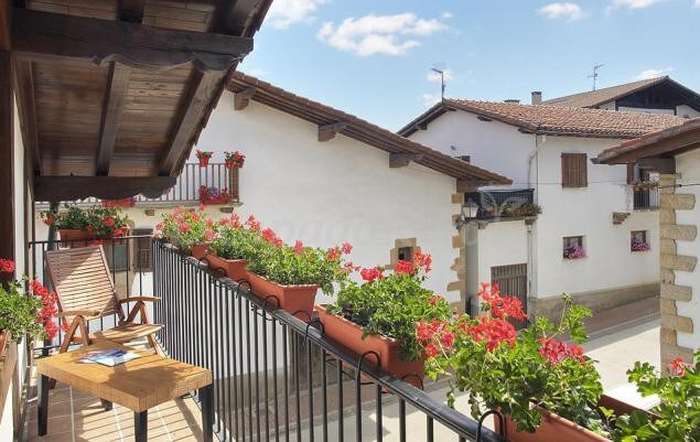 apartamento II, buhardilla con chimenea en Navarra