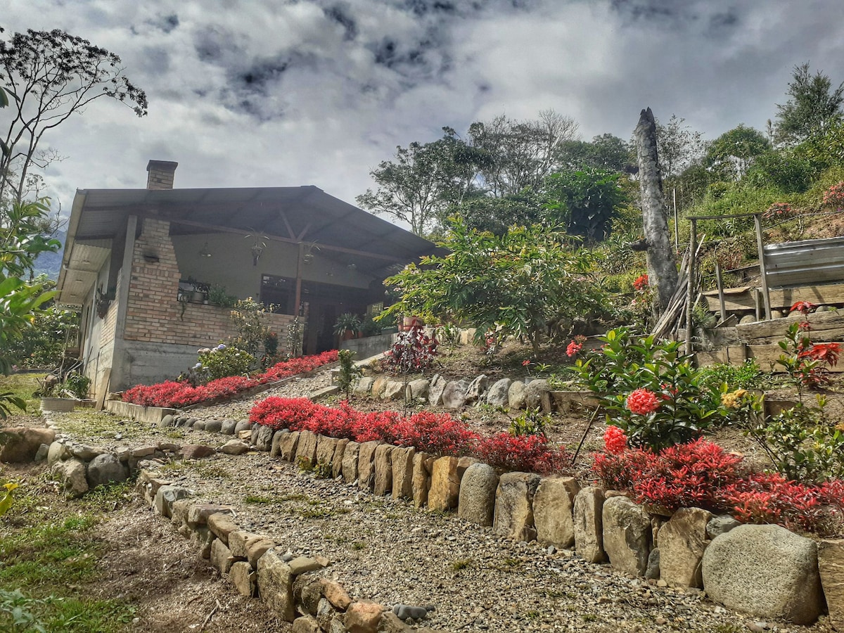 Casa de campo en Limón Indanza.