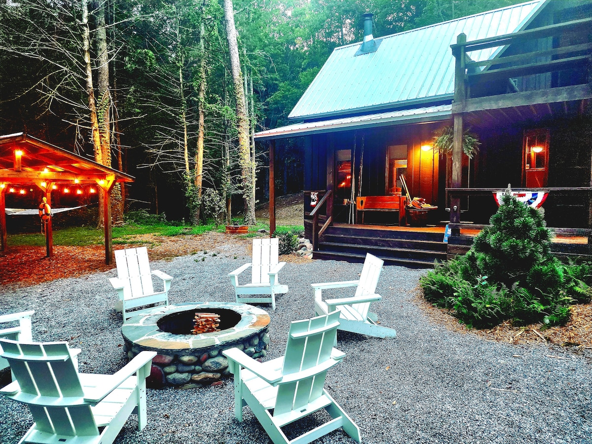 River Cabin/Fire Pit/Private Waterfall