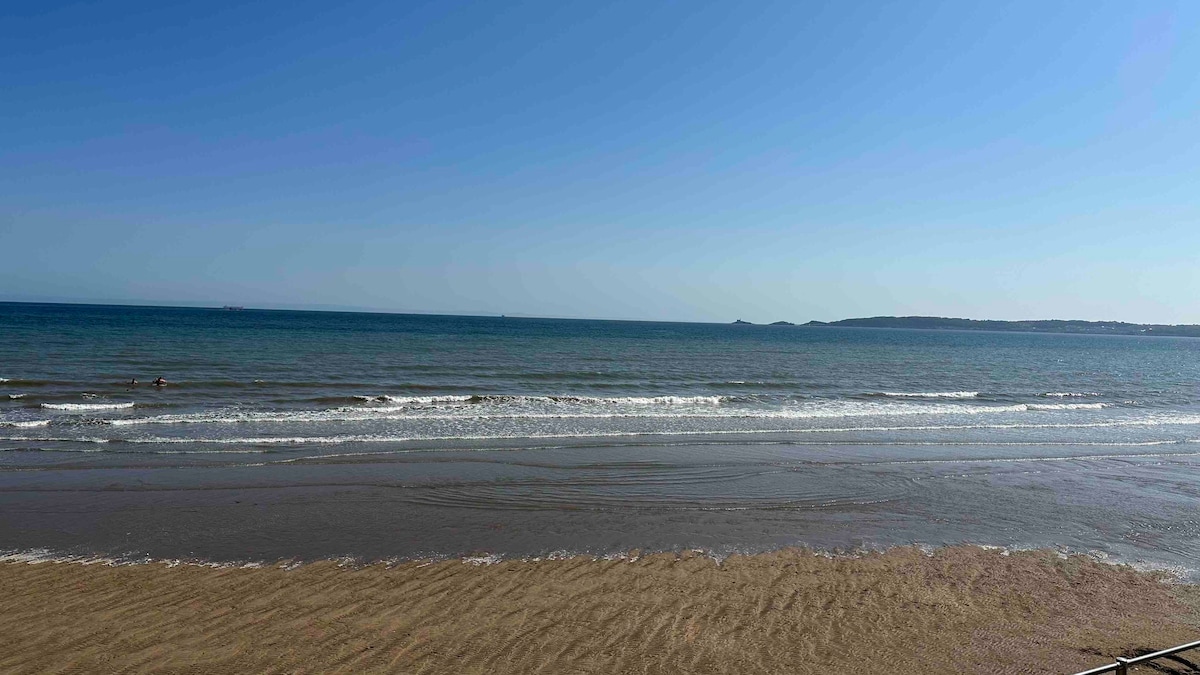 Beach Front, Sea view, Swansea city, Marina