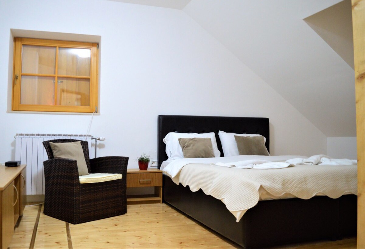 Superior mountain apartment, Complex Korab Trnica