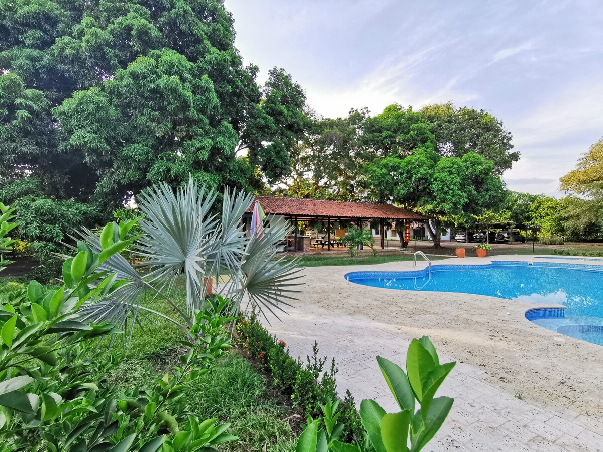HELIO的泳池-阳光、休息、泳池、自然4HU