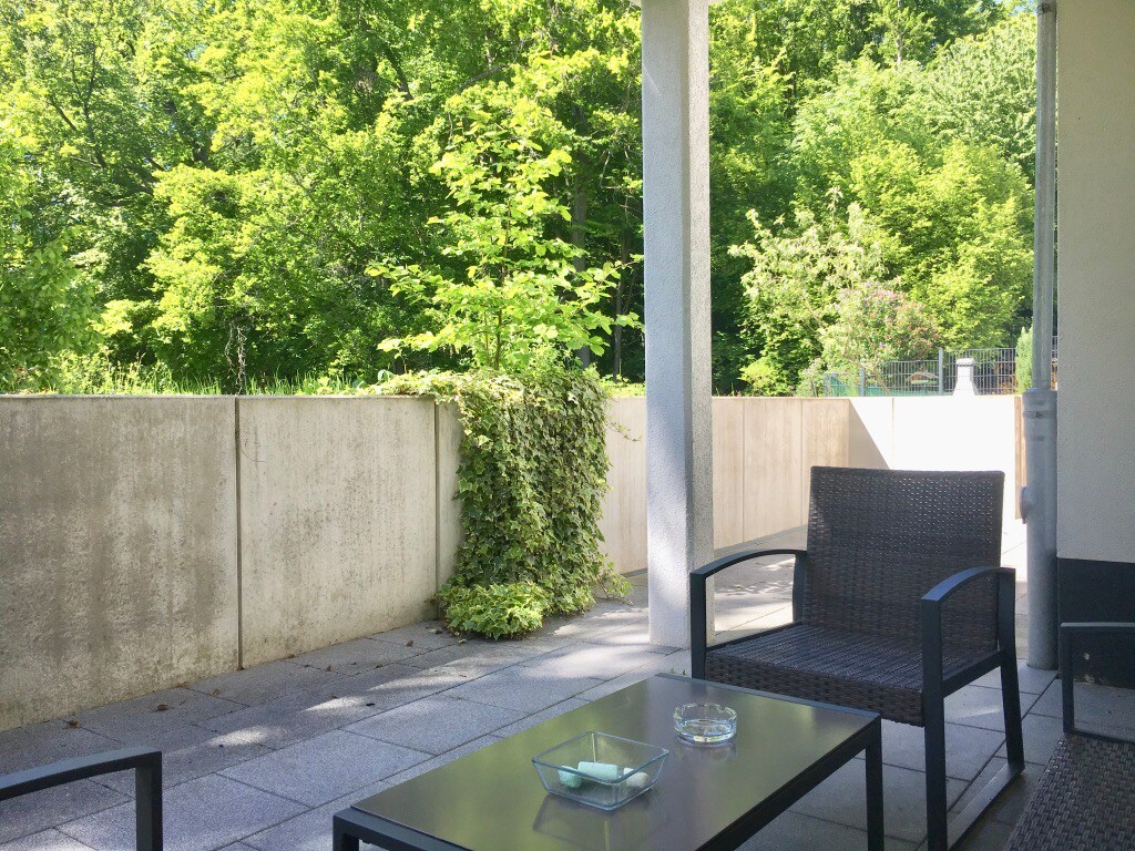 舒适现代的森林+花园露台
