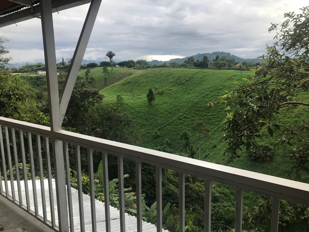 Pereira Eje Cafetero的Linda Casa Rural