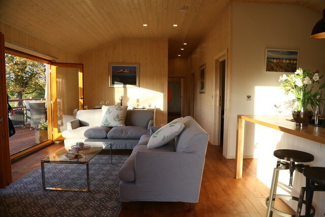 The Orchard Hadleigh 3 Bed Luxury Log Cabin