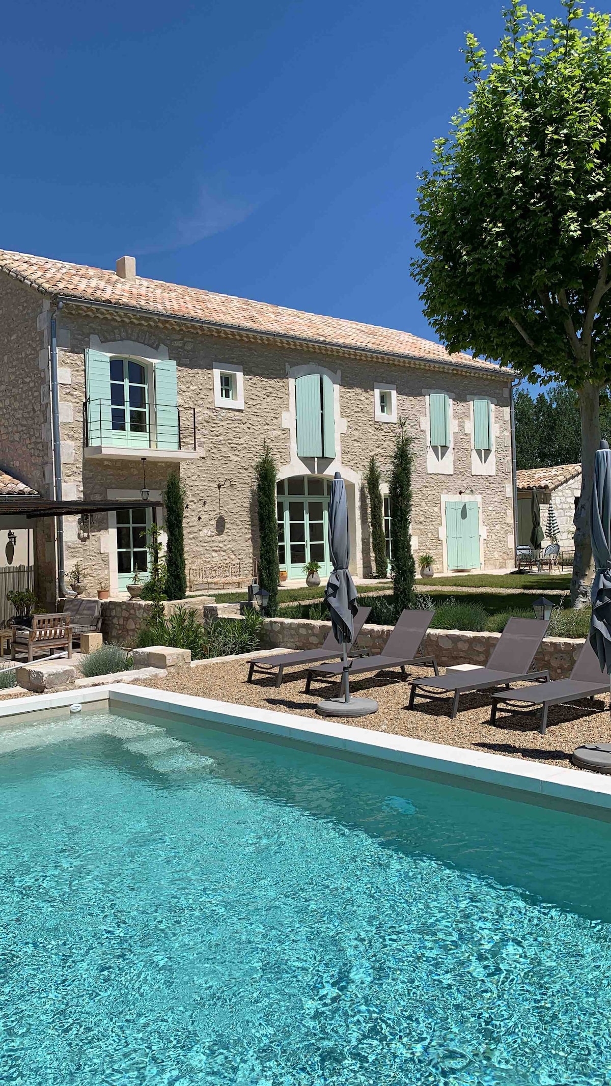 普罗旺斯圣雷米（ Saint-Remy-de-Provence ）令人惊叹的乡村别墅