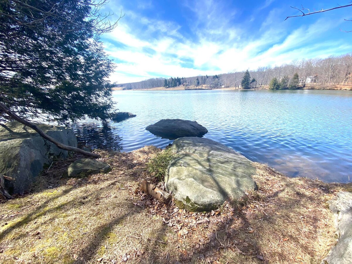 蓝色-新房源- Lake Front/View Cottage