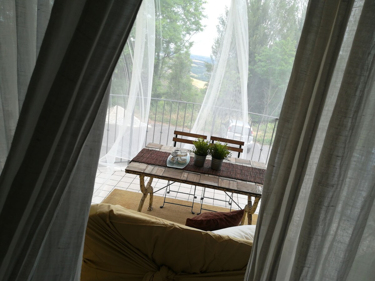 Lovely apartment on Rimini hills