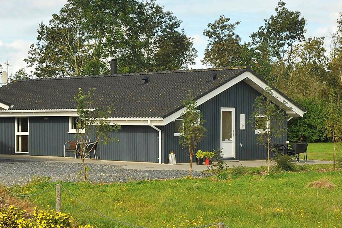 6 person holiday home in oksbøl