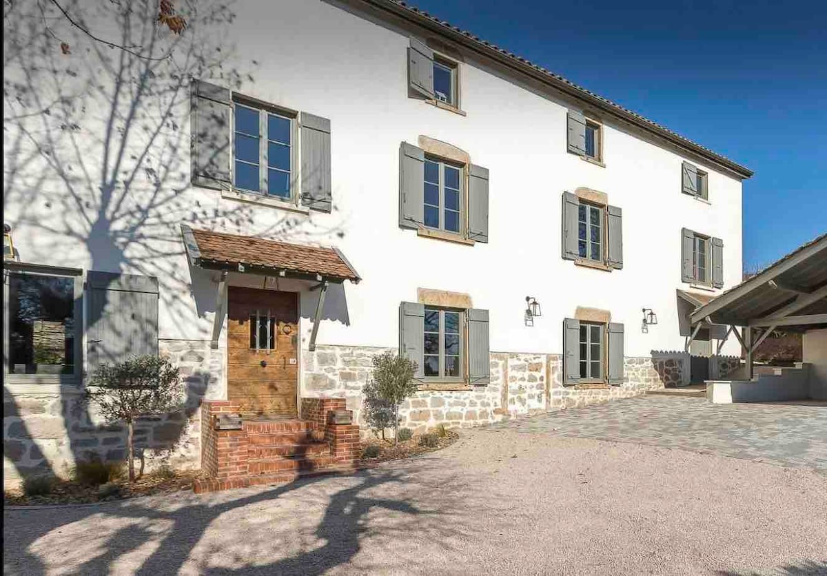 Grande maison de famille avec piscine