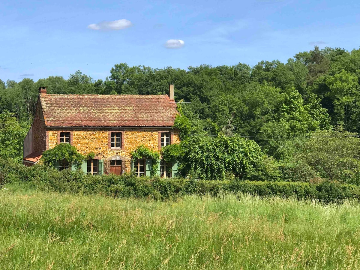 Jarry 's Country House/maison de campagne