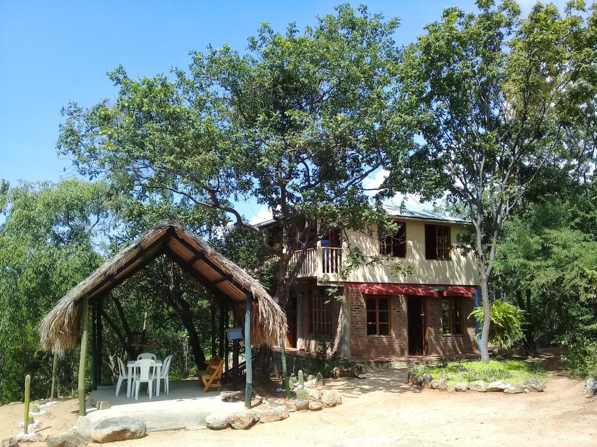 Microreserva de Bosque Seco Tropical El Guamacho